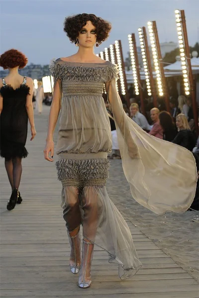 Look 74